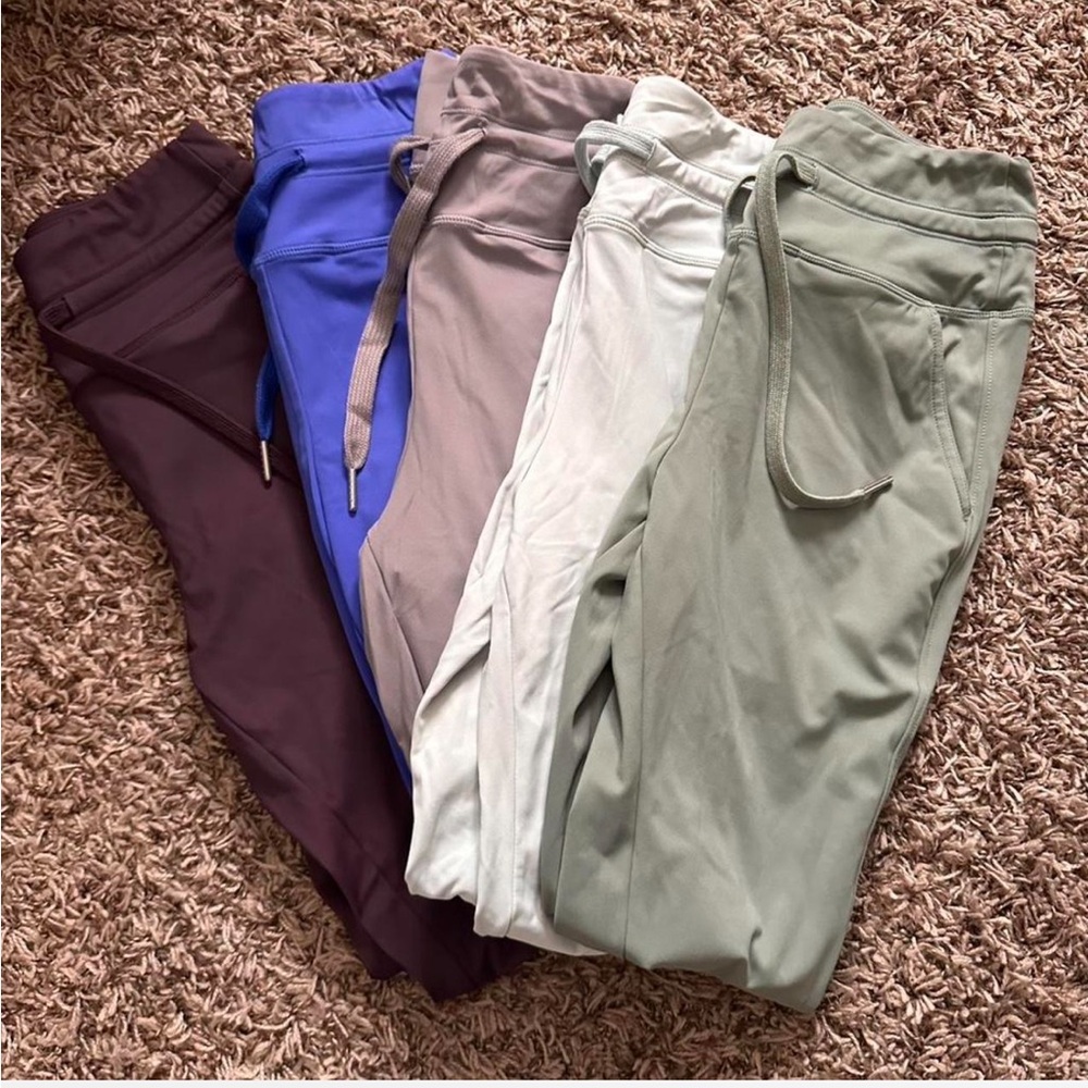 Halara Multi-Color Jogger Pants Set with cuffed bottoms